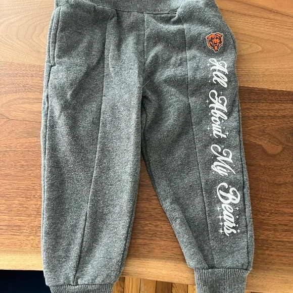 Girls 3T Chicago Bears sweatshirt/sweatpants set. - Picture 6 of 7